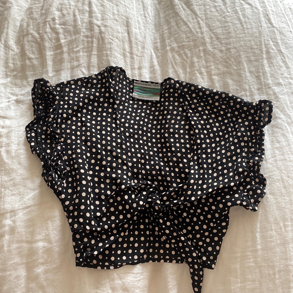 Polka dot crop tie top